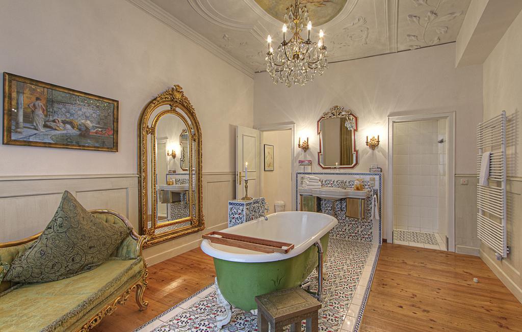 Hotel Orphee - Grosses Haus 3*